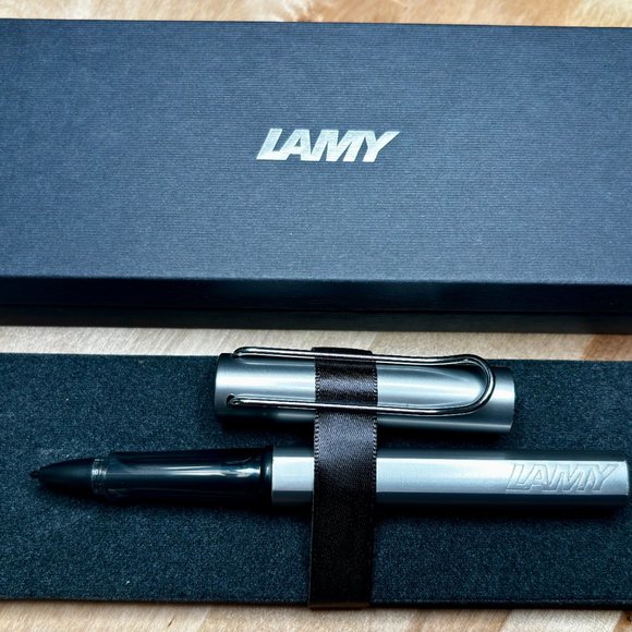 ***SOLD*** 13.3" Fujitsu Quaderno A4 (Gen. 2) 32GB E-Ink Tablet Reader - Picture 8 of 9